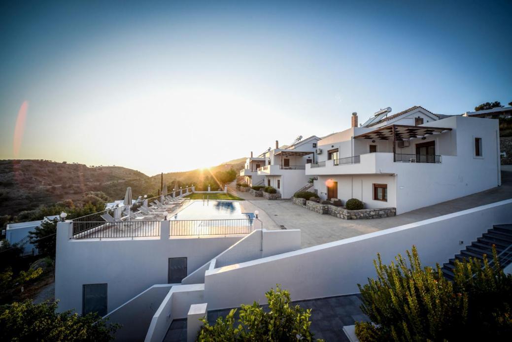 Lenikos Resort Agia Galini  Exterior photo